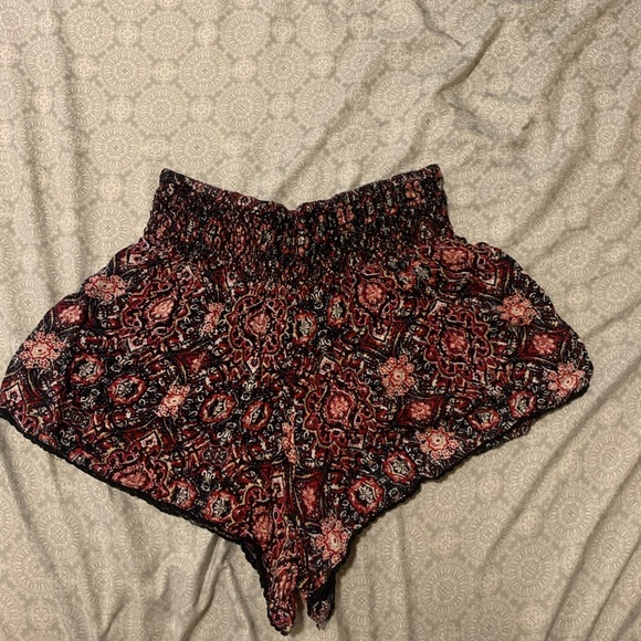 Sale// Eyecandy Shorts - Picture 1 of 6